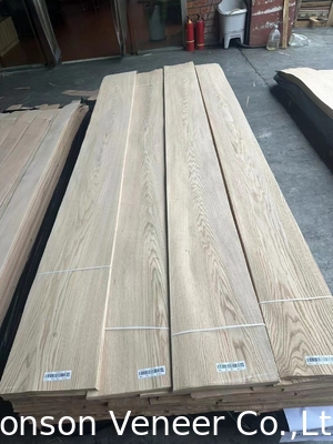 Fabricação de revestimento de madeira de carvalho vermelho OEM, painel AA Grade Espessura 0,5 mm produtos de qualidade