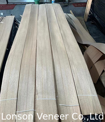 Comprimento 300 cm Painel de revestimento de madeira de carvalho vermelho de quercus Grau AAA Espessura 0,5 mm
