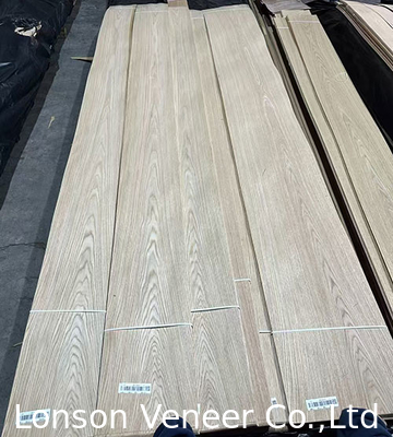 Montanha Grain Cut Branco Carvalho Madeira Veneer 0.5mm Painel AA Grade Móveis, Porta