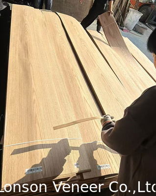 Grão de montanha Painel de revestimento de carvalho vermelho americano AA Grade Espessura 0,5 mm
