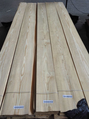 0.6mm Veneer de madeira de pinho russo natural, painel de grau A, corte de coroa